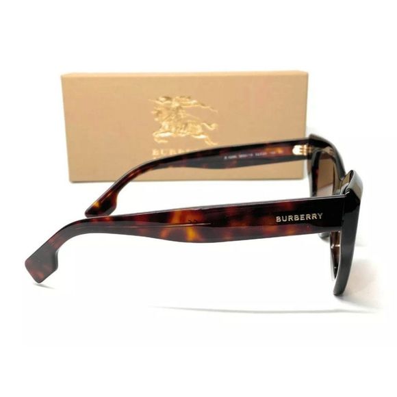 Burberry Women's Dark Havana Sunglasses! - Picture 3 of 4